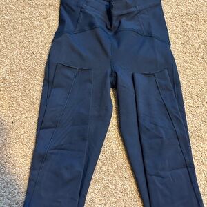Lululemon Women's Navy leggings